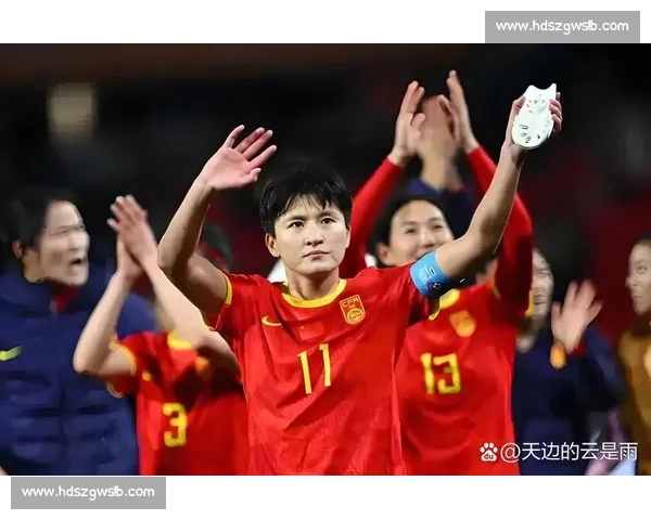 绝杀时刻！火箭少女队登顶 2025 社区杯女足青年组